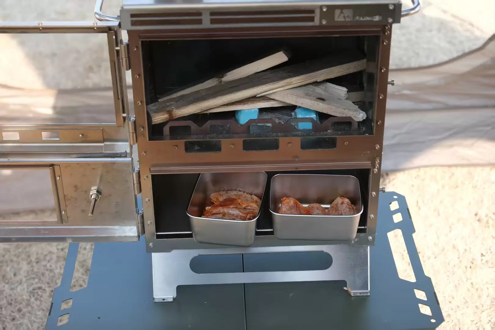 Multifunktionaler All-in-One-Campingkocher/Ofen