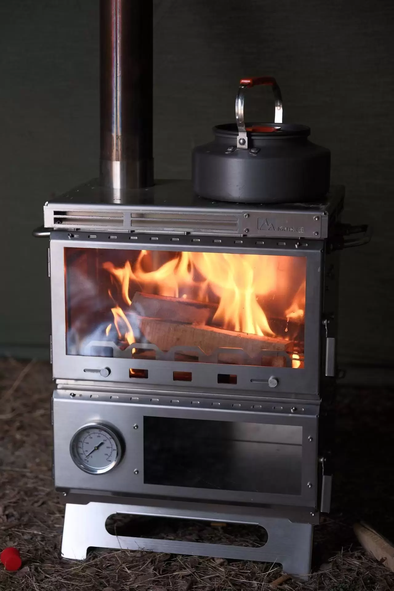 Multifunktionaler All-in-One-Campingkocher/Ofen