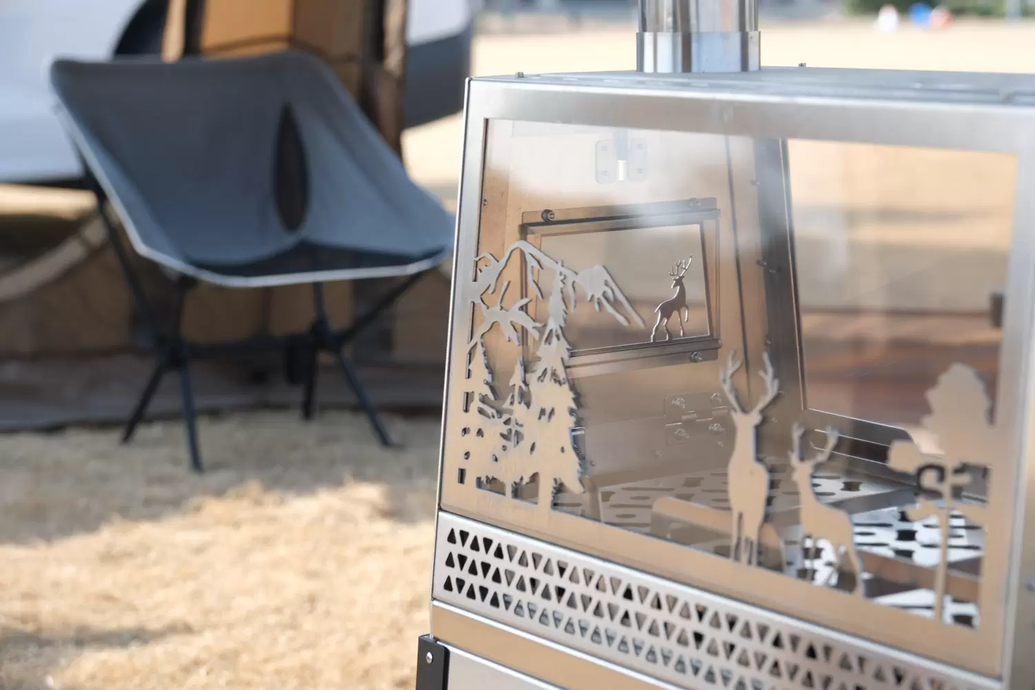 Honeycomb Totem Outdoor Holzofen