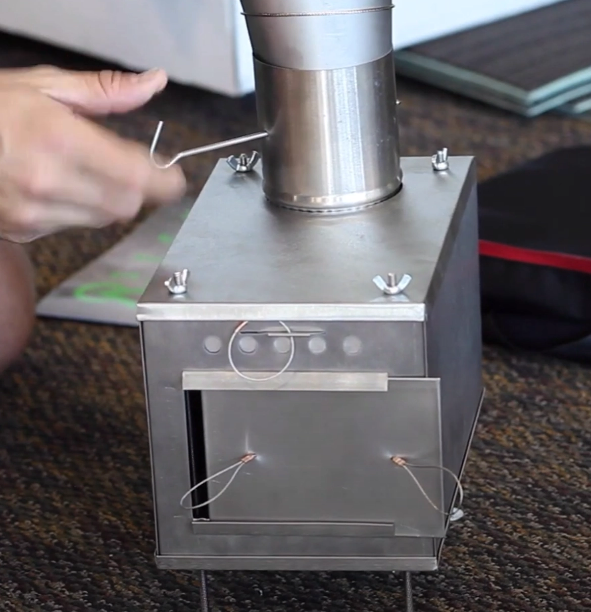 Die besten Campingzeltöfen für Rucksacktouren bei kaltem Wetter 2025