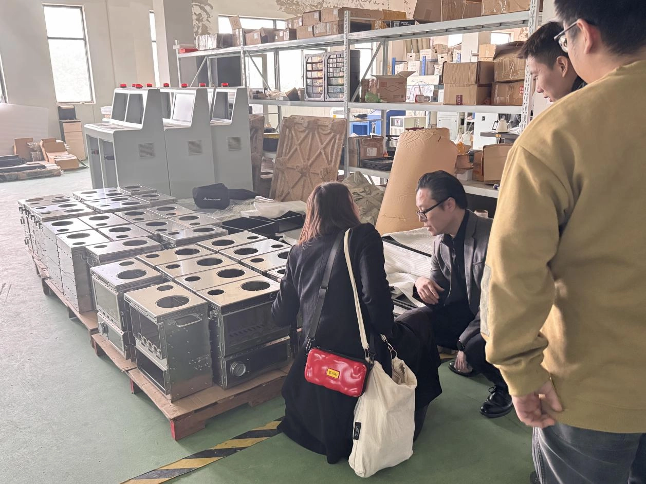 Delegation einer kanadischen Outdoor-Marke besucht Tuoshenghe Delegation einer kanadischen Outdoor-Marke besucht Tuoshenghe