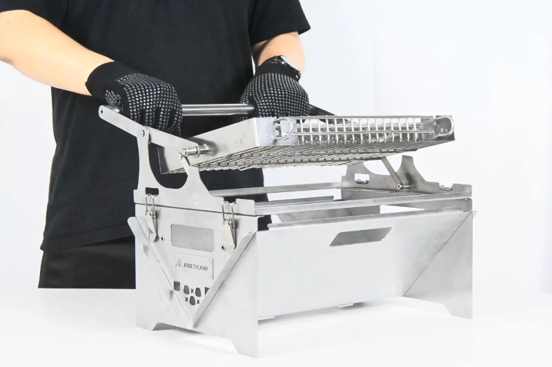 Leichter, drehbarer Campinggrill